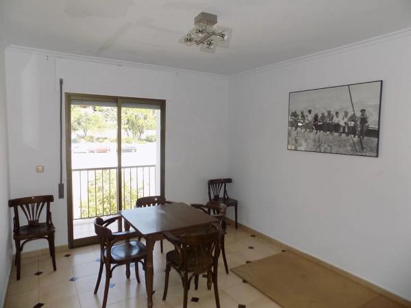 Local en plaza de la Constitució Espanyola, 9 d