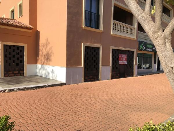 Local en avenida dels Furs, 17