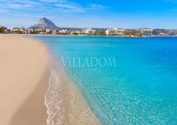 Local en avenida de Paris