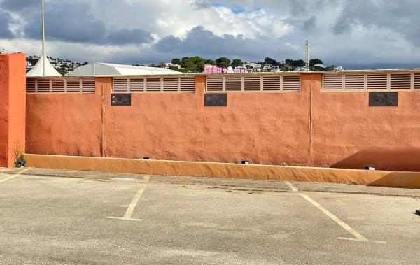 Local en Pinar de Advocat-Cometa