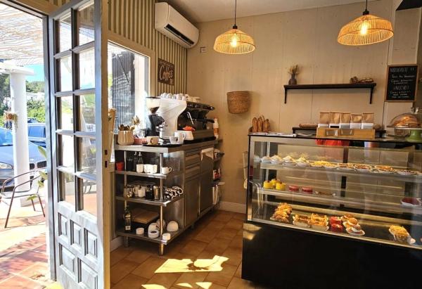 Local en Moravit-Cap Blanc