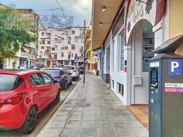 Local en avenida del Portet