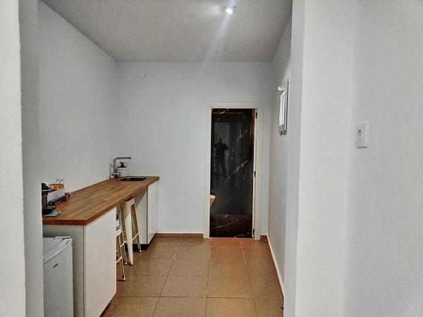 Local en avenida del Portet