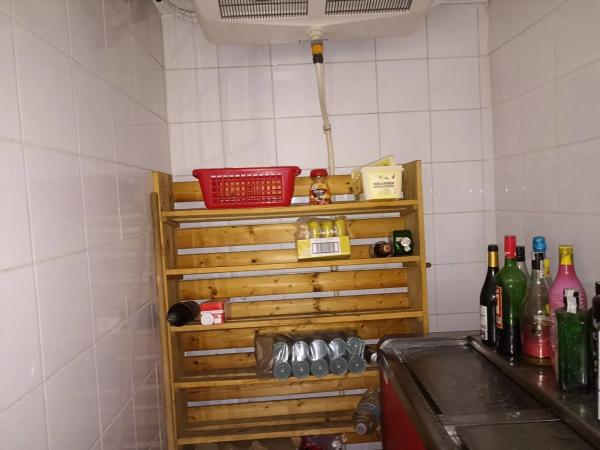 Local en Moravit-Cap Blanc