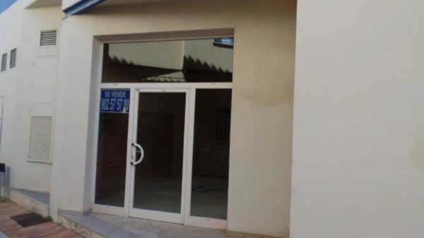 Local o nave en calle Calderón De La Barca