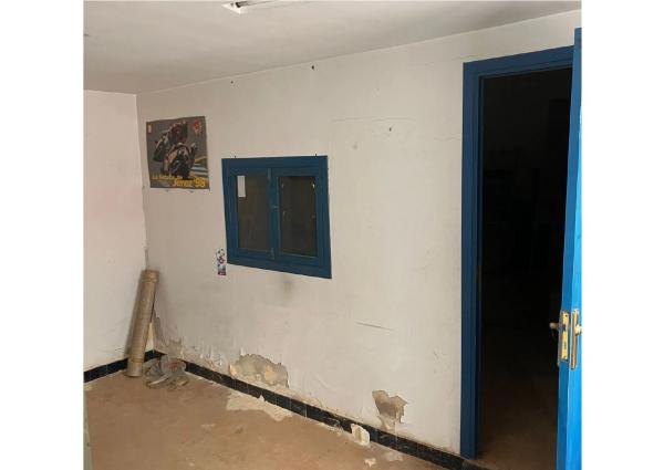 Nave en avenida del Doctor Fleming, 10