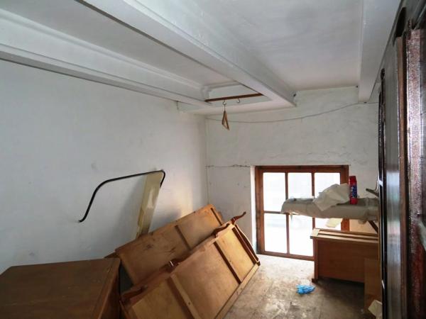 Nave en avenida del Doctor Fleming, 10