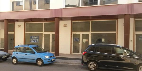 Local en calle Vega Baixa