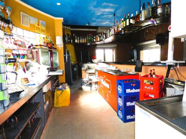 Local en calle el Castellet