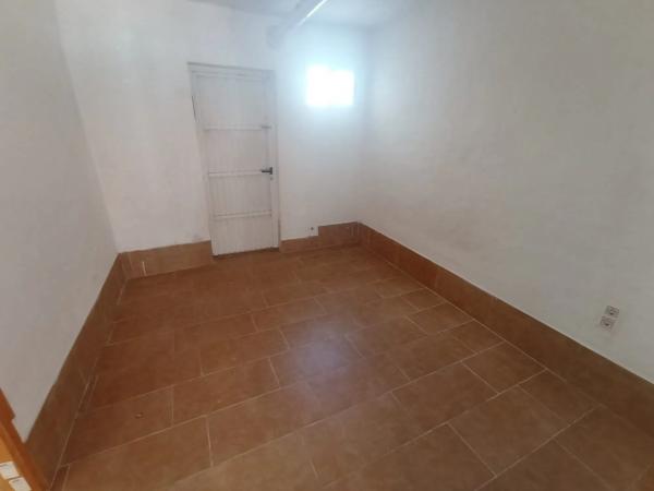 Local en calle Castella la Mancha