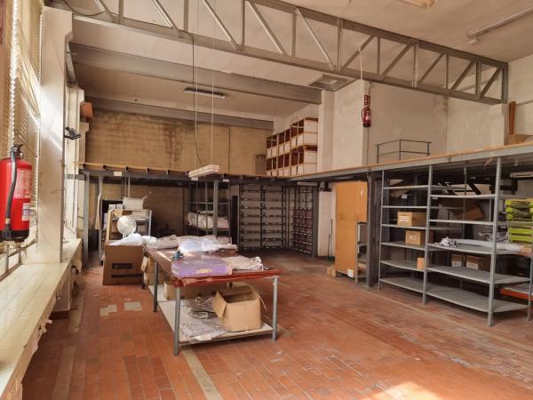 Nave en calle València, 15