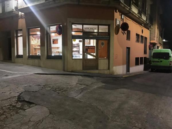 Local en calle Ecce Homo, 19