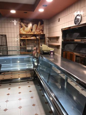 Local en calle Ecce Homo, 19