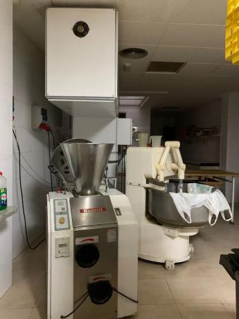 Local en plaza Antic Regne de València, 8