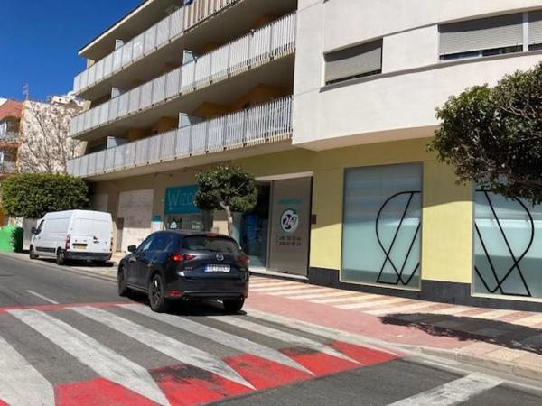 Local en avenida del Mediterrani, 195