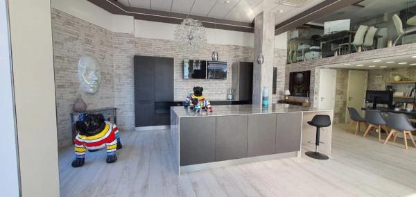 Local en calle les Escoles