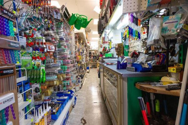 Local en calle Ruperto Chapí, 4