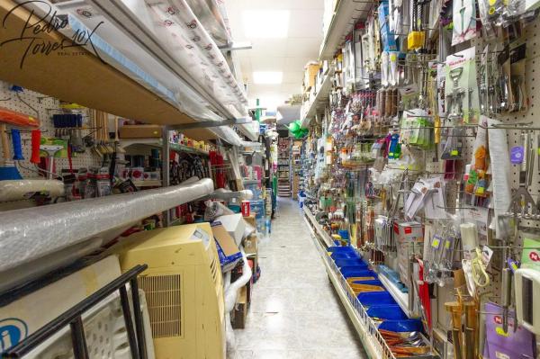 Local en calle Ruperto Chapí, 4