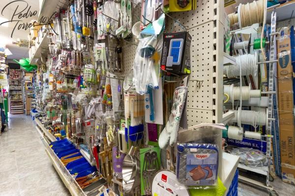 Local en calle Ruperto Chapí, 4