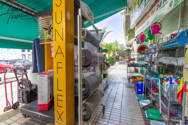 Local en calle Ruperto Chapí, 4