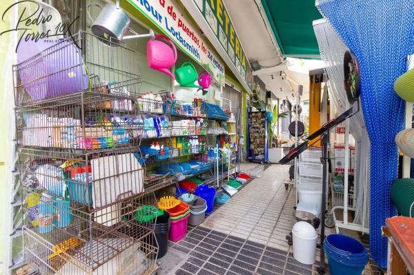 Local en calle Ruperto Chapí, 4