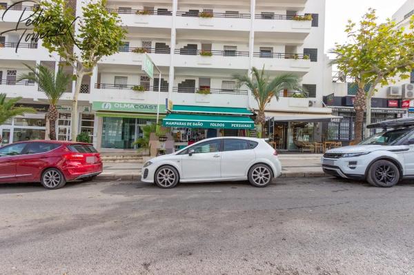 Local en calle Ruperto Chapí, 4