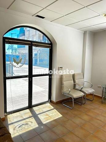 Local en calle Benito Pérez Galdós, 1