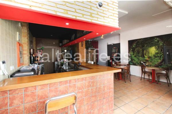 Local en calle Santa Teresa