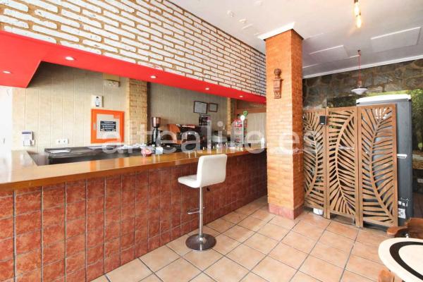 Local en calle Santa Teresa