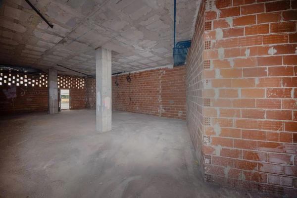 Local o nave en calle la Mar