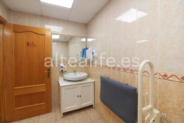 Local en calle Ferrocarril