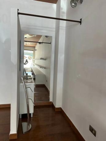 Local en plaza del Esports, 8