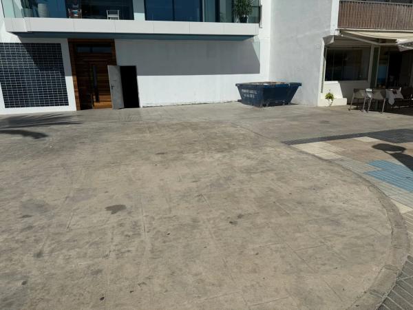 Local en calle Conde de Altea, 46