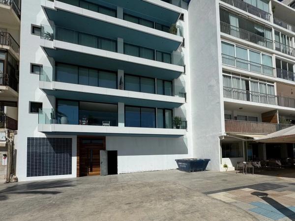 Local en calle Conde de Altea, 46