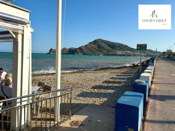 Local en avenida del Puerto