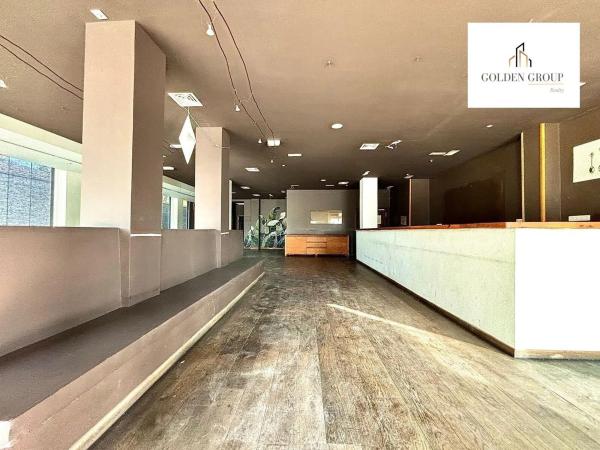 Local en avenida del Puerto