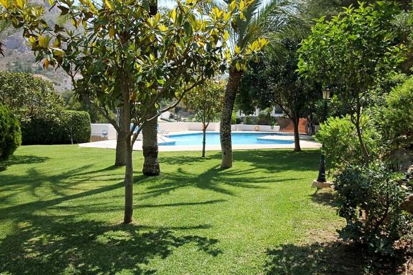 Local en rentabilidad en calle Ascar