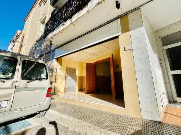 Local en calle Ferrocarril, 6