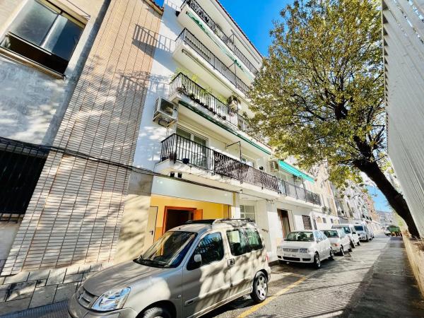 Local en calle Ferrocarril, 6