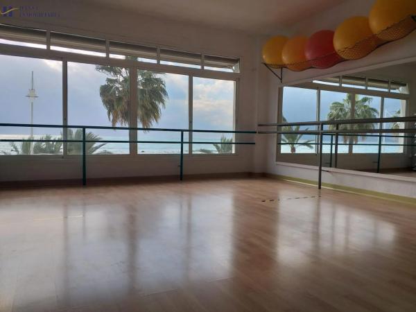 Local en calle la Mar