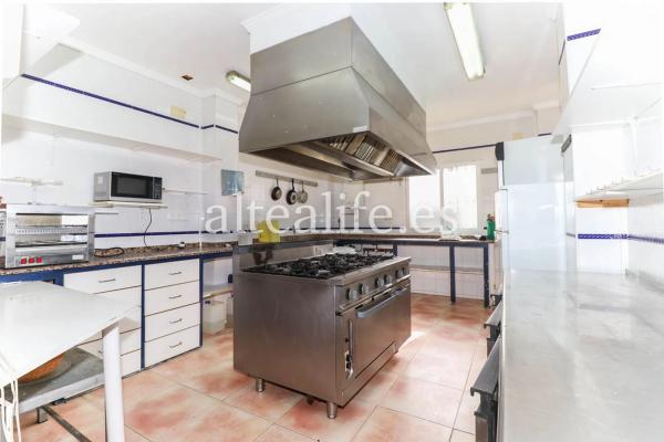 Local en avenida de valencia