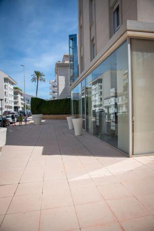 Local en calle Conde de Altea, 68