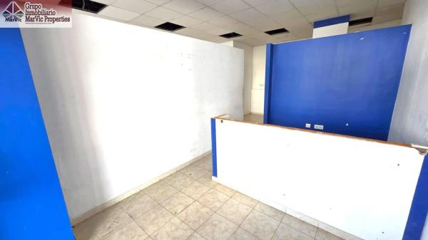 Local en Pueblo Levante