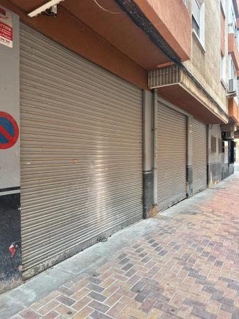 Local en calle Polop