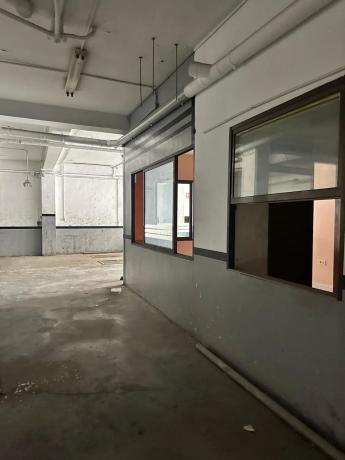 Local en calle Polop