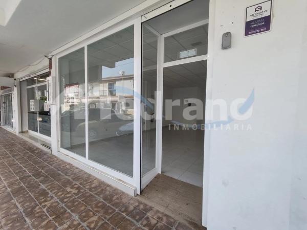 Local en avenida Juan Fuster Zaragoza