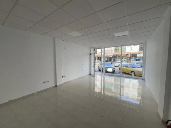 Local en Barrio Zona Rincón Bajo