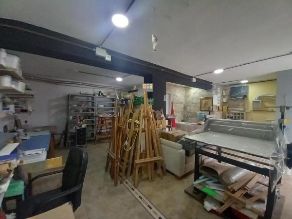 Local en Pueblo Poniente