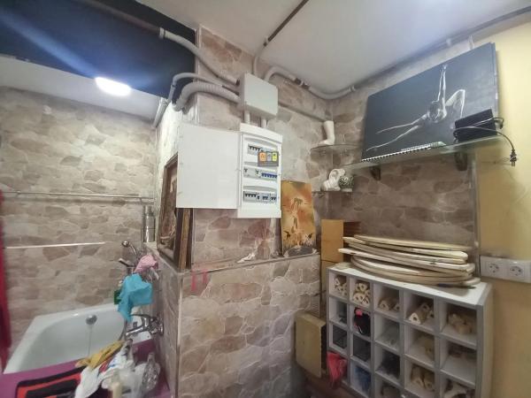 Local en Pueblo Poniente