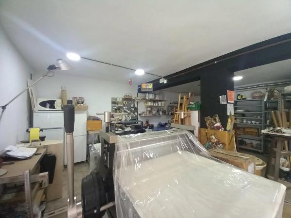 Local en Pueblo Poniente